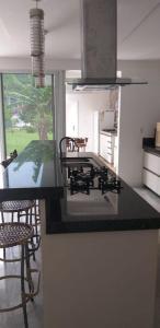 Casa com Piscina e Hidromassagem Montoski