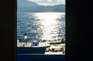 Captain's Boathouse, Klima Beach Milos Greece