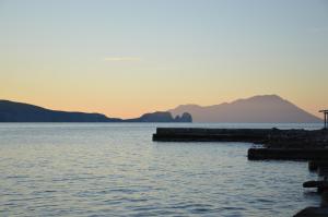 Captain's Boathouse, Klima Beach Milos Greece