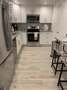 Direct Ocean View Condo at Tides of Hollywood - 7N