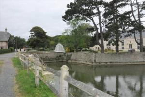 Appartements Appartement lumineux et cosy avec jardin vue sur chateau pres Port en Bessin, Bayeux et Omaha Beach : photos des chambres