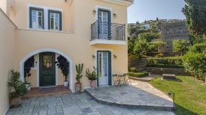 Hortensia Villa with Marvelous Multi-Level Garden Andros Greece