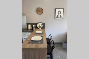 Appartements Le Continental Beau T2 plein centre + parking : photos des chambres