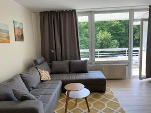 Lichtdurchflutetes Apartment mit Blick ins Grüne