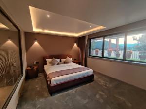 Valentia The Exotic Boutique Hotel - Pure Veg