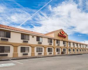 Econo Lodge Inn & Suites hotel, 
El Paso, United States.
The photo picture quality can be
variable. We apologize if the
quality is of an unacceptable
level.