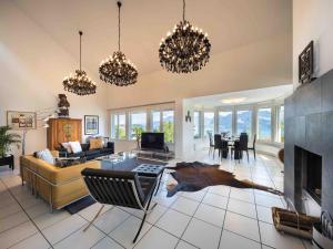 Villa Ysara, Pool Villa with lake Lucerne View