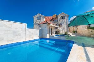 Holiday home Škrika