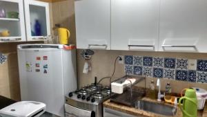 Ótima Localização Apartamento 2 Quarto ORLA PIATÃ Em Condomínio