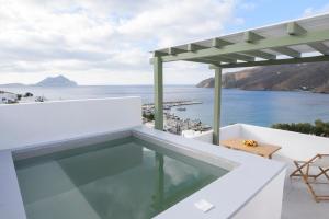 Theasis Suites Amorgos Greece