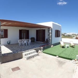 Pinelope House Paros Greece