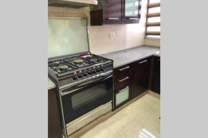 Apt 4 rentA quiet neighborhood close to services
