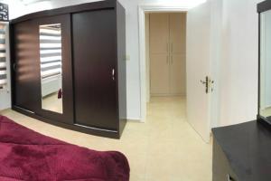 Apt 4 rentA quiet neighborhood close to services