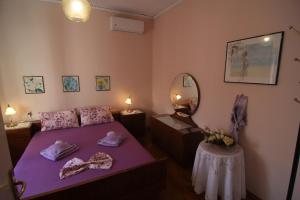 Nicolas House with private parking