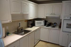 Direct Ocean View Condo at Tides of Hollywood - 6L