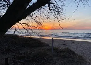The Gatehouse on Orchard Beach - Three Oaks