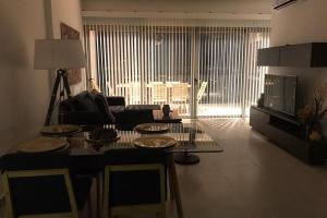 Vivienda con hermosas vistas, al pie del cerro