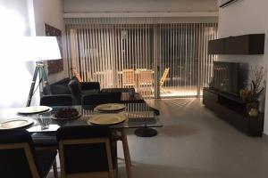 Vivienda con hermosas vistas, al pie del cerro