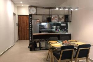 Vivienda con hermosas vistas, al pie del cerro