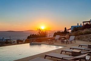 Costa Ilios Villa Sleeps 16 with Pool and Air Con Myconos Greece