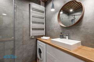 Apartamenty BlueSky - Nad Łomnicą 2B - blisko dworca PKP, centrum Karpacza i sklepów, w zielonej okolicy