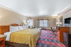 Room #18592825 room in Quality Inn & Suites Oceanside Near Camp Pendleton