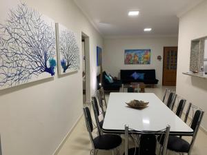 Apartamento - Ubatuba - Toninhas - 350 passos da praia - 350 steps to the beach - Costa Verde