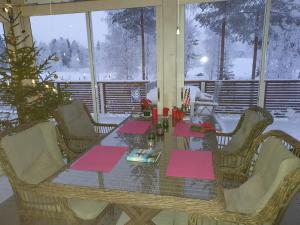 Sammalkalliontie 83 Lodge