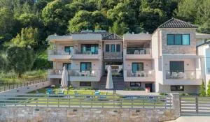 Bella Vista Luxury Apartments - 斯卡拉索提罗斯