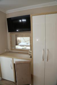 Triple Room with Balcony room in HOLIDAY apartments & rooms