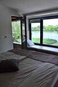 Vízparti Apartmanház