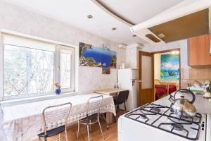 Комфортная квартира возле областной лечебницы, моря и Куяльника