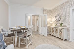 Apartment Anglicka 138