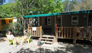 Campings Greenchalets Roquebrune Sur Argens : photos des chambres