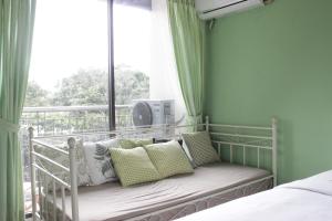 Stylish and Comfortable Studio at Beverly Dago Apartment By Travelio