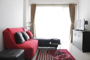 Compact and Minimalist 2BR Apartment at Gateway Pasteur By Travelio