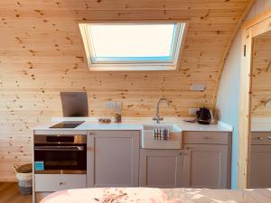 The Stag Pod Farm Stay with Hot Tub Sleeps 2
