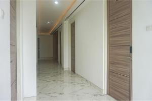 RedDoorz near Araya Family Club House