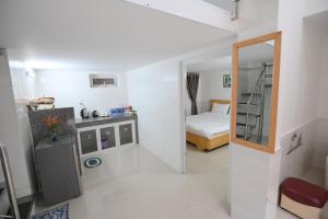 Căn Hộ 3 Phòng Ngủ (Three-Bedroom Apartment)