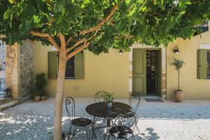 Casa Olea - A Venetian era Home with Courtyard