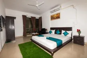 Aristo Serviced Apartment near Kokilaben Dhirubai Ambani Hospital for Family Only - Vesāva