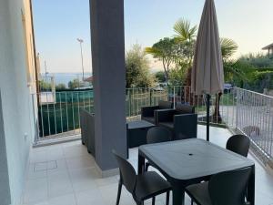 Apartment with Garden View