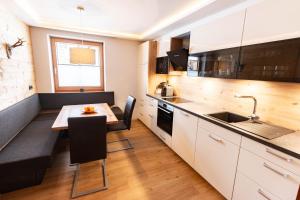 Large One-Bedroom Apartment room in Haus Christophorus