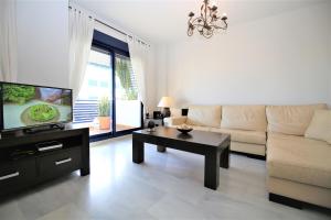Estepona Port Apartment FLO