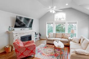 Four Bedroom House room in Salty Breeze CB34