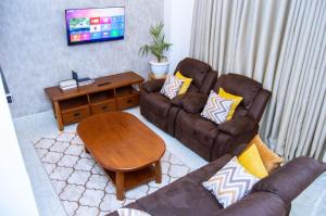 Executive Two & Three Bedroom Suites