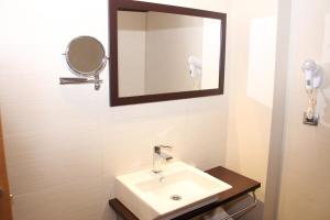 Hotel Ciutat dAmposta