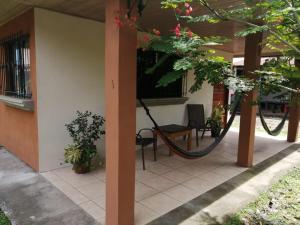 Cahuita Lodge - 4-star hotels in Cahuita