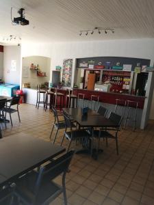 Campings Camping Mas Llinas : photos des chambres