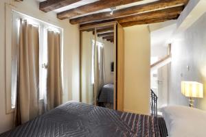 Habitat Parisien - 1BR-1BA - Duplex Louvre Museum